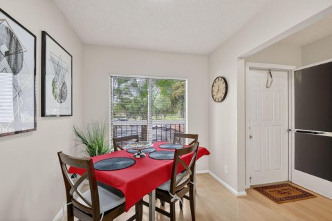 Condo in Boynton Beach, Florida, 2 bedrooms  № 2263858 - photo 10