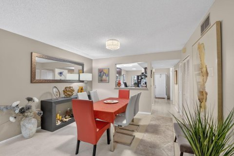 Condo in Boynton Beach, Florida, 2 bedrooms  № 2263858 - photo 17