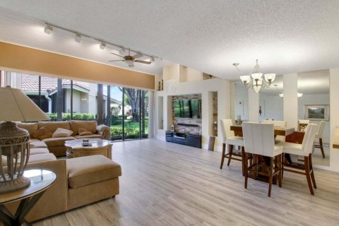 Adosado en alquiler en Palm Beach Gardens, Florida, 2 dormitorios, 138.52 m2 № 1171014 - foto 1