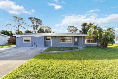Villa ou maison à vendre à Englewood, Floride: 3 chambres, 135.27 m2 № 1916708 - photo 1