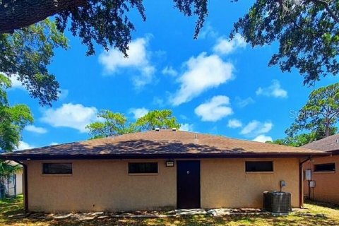 Immobilier commercial à vendre à Bradenton, Floride: 141.21 m2 № 1901283 - photo 9