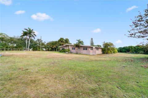 House in Homestead, Florida 3 bedrooms, 166.3 sq.m. № 1774466 - photo 7