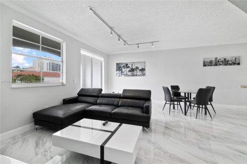 Copropriété à louer à Aventura, Floride: 2 chambres, 95.13 m2 № 1935006 - photo 15