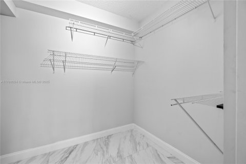 Copropriété à louer à Aventura, Floride: 2 chambres, 95.13 m2 № 1935006 - photo 11