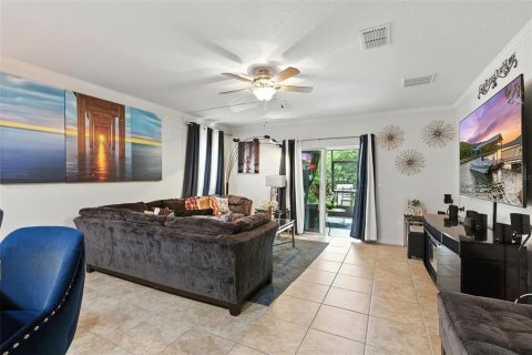 House in Tavares, Florida 4 bedrooms, 274.25 sq.m. № 1882830 - photo 11
