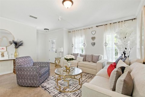 House in Tavares, Florida 4 bedrooms, 274.25 sq.m. № 1882830 - photo 4