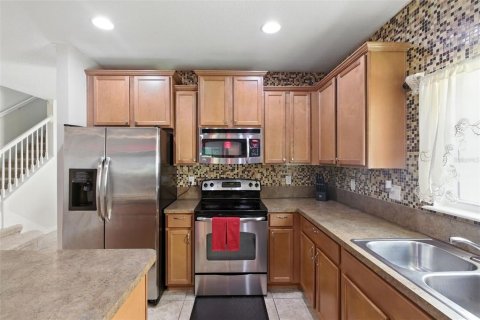 House in Tavares, Florida 4 bedrooms, 274.25 sq.m. № 1882830 - photo 9
