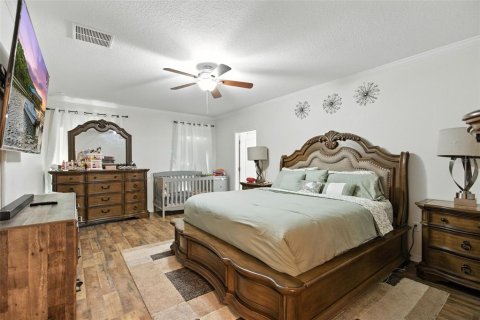 House in Tavares, Florida 4 bedrooms, 274.25 sq.m. № 1882830 - photo 17