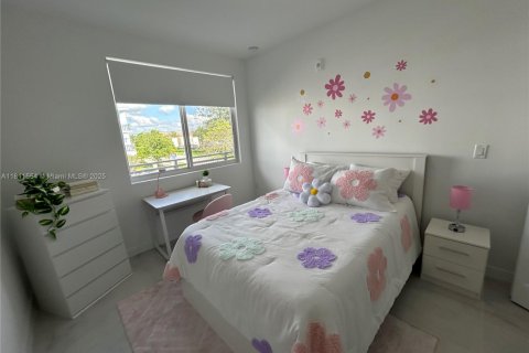 Villa ou maison à louer à Miami, Floride: 2 chambres № 2016391 - photo 10