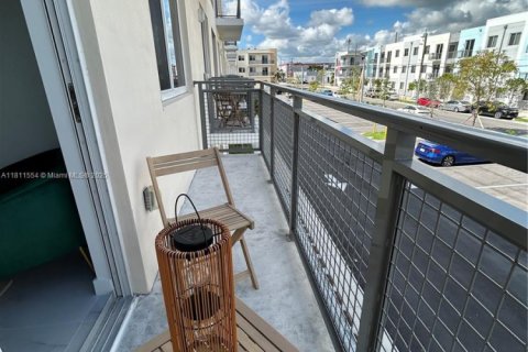 Villa ou maison à louer à Miami, Floride: 2 chambres № 2016391 - photo 14