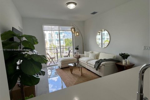 Villa ou maison à louer à Miami, Floride: 2 chambres № 2016391 - photo 7