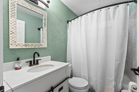 Villa ou maison à vendre à West Palm Beach, Floride: 3 chambres, 159.61 m2 № 2245843 - photo 21