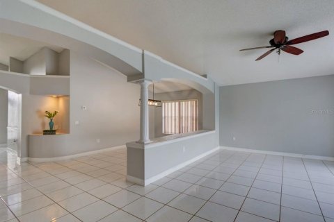Casa en venta en Kissimmee, Florida, 3 dormitorios, 187.94 m2 № 1905038 - foto 4