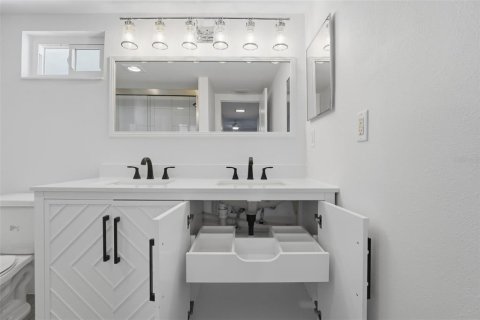 Copropriété à vendre à Venice, Floride: 2 chambres, 118.08 m2 № 2425573 - photo 22