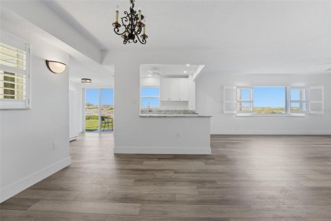 Copropriété à vendre à Venice, Floride: 2 chambres, 118.08 m2 № 2425573 - photo 2