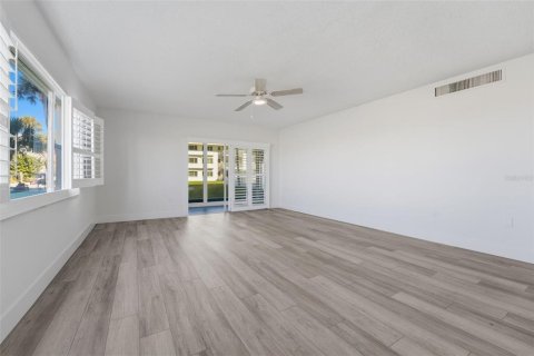 Copropriété à vendre à Venice, Floride: 2 chambres, 118.08 m2 № 2425573 - photo 7