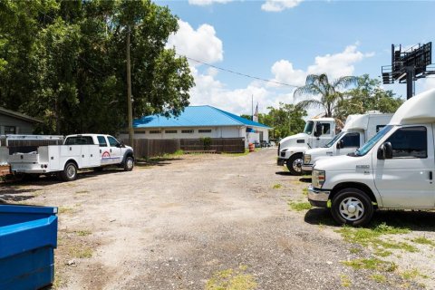 Propiedad comercial en venta en Riverview, Florida № 2096651 - foto 6