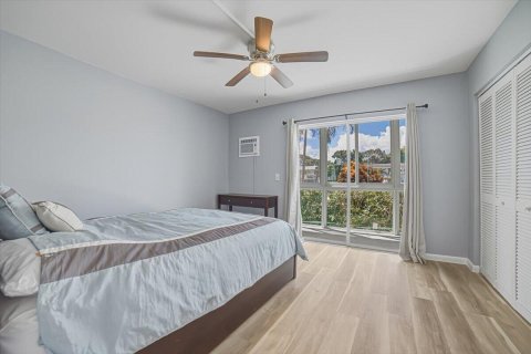 Condo in Deerfield Beach, Florida, 1 bedroom  № 2378673 - photo 16