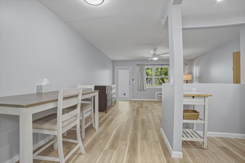 Condo in Deerfield Beach, Florida, 1 bedroom  № 2378673 - photo 11