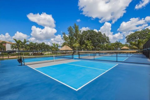 Condo in Deerfield Beach, Florida, 1 bedroom  № 2378673 - photo 28