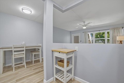 Condo in Deerfield Beach, Florida, 1 bedroom  № 2378673 - photo 15