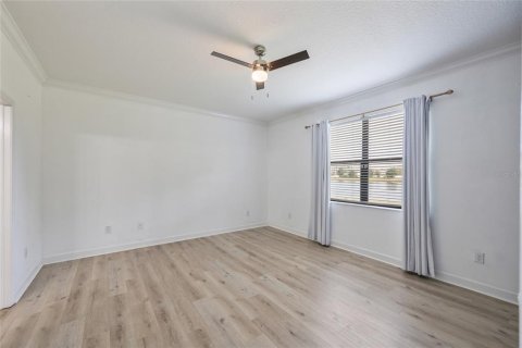 House in Land O' Lakes, Florida 3 bedrooms, 181.16 sq.m. № 1680152 - photo 9