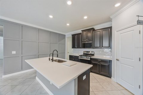House in Land O' Lakes, Florida 3 bedrooms, 181.16 sq.m. № 1680152 - photo 6