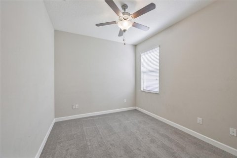 House in Land O' Lakes, Florida 3 bedrooms, 181.16 sq.m. № 1680152 - photo 18