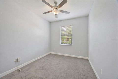 House in Land O' Lakes, Florida 3 bedrooms, 181.16 sq.m. № 1680152 - photo 16