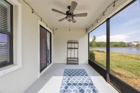 House in Land O' Lakes, Florida 3 bedrooms, 181.16 sq.m. № 1680152 - photo 24