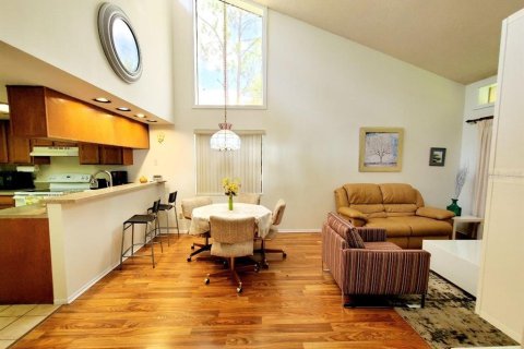 Condo in Oldsmar, Florida, 2 bedrooms  № 2235464 - photo 4