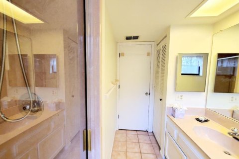 Condo in Oldsmar, Florida, 2 bedrooms  № 2235464 - photo 12