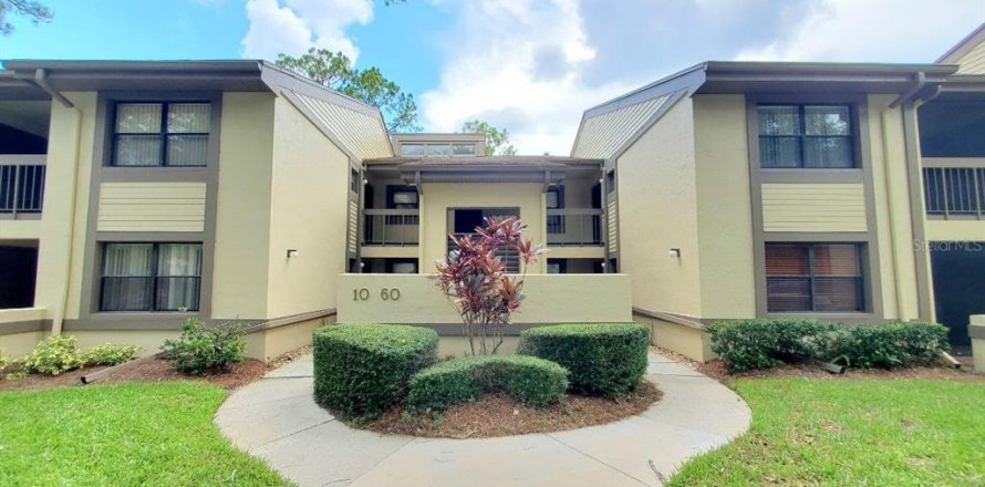 Condo in Oldsmar, Florida, 2 bedrooms  № 2235464