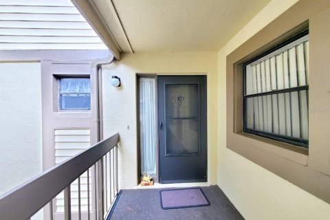 Condo in Oldsmar, Florida, 2 bedrooms  № 2235464 - photo 3