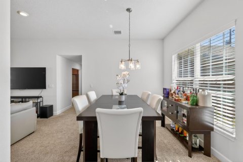 House in Port St. Lucie, Florida 4 bedrooms, 210.42 sq.m. № 2190822 - photo 19