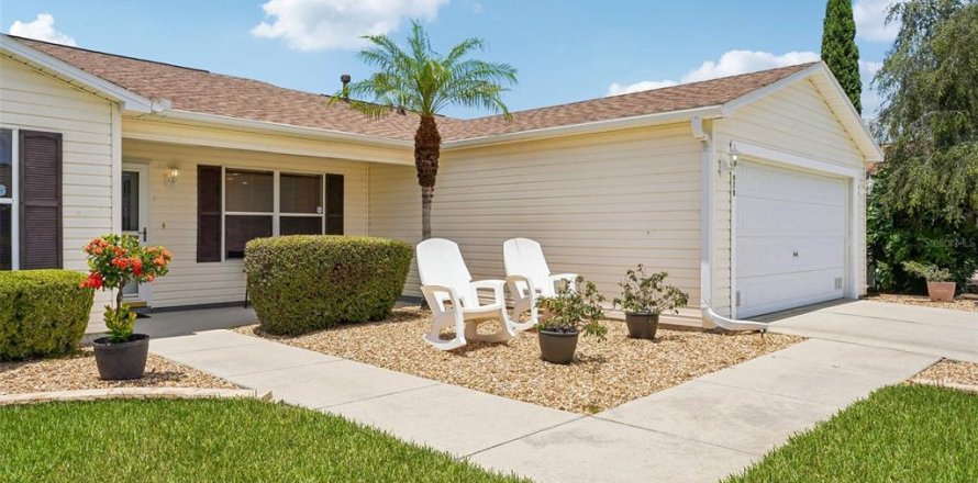 Casa en The Villages, Florida 3 dormitorios, 129.32 m2 № 2296379