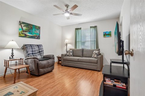 Casa en venta en The Villages, Florida, 3 dormitorios, 129.32 m2 № 2296379 - foto 25