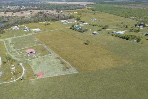 Terreno en venta en Fort Meade, Florida № 1564178 - foto 23