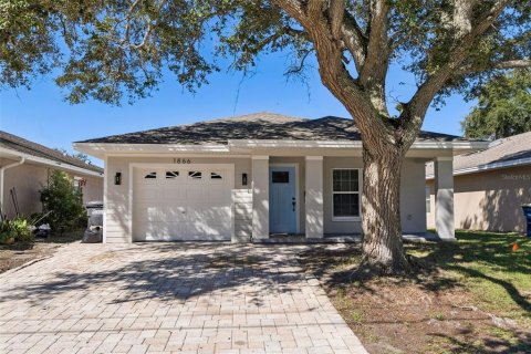 House in Clearwater, Florida 4 bedrooms, 136.47 sq.m. № 2416787