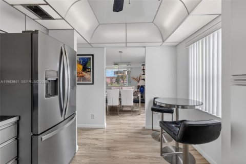 Купить кондоминиум в Санрайз, Флорида 2 спальни, 95.69м2, № 2002332 - фото 11