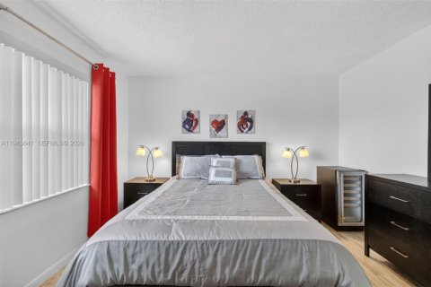 Купить кондоминиум в Санрайз, Флорида 2 спальни, 95.69м2, № 2002332 - фото 14