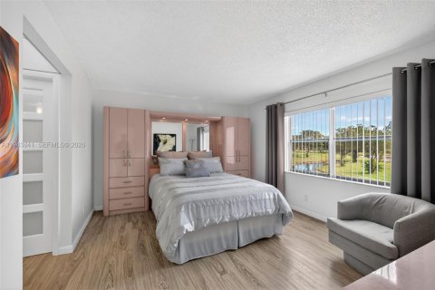 Купить кондоминиум в Санрайз, Флорида 2 спальни, 95.69м2, № 2002332 - фото 17