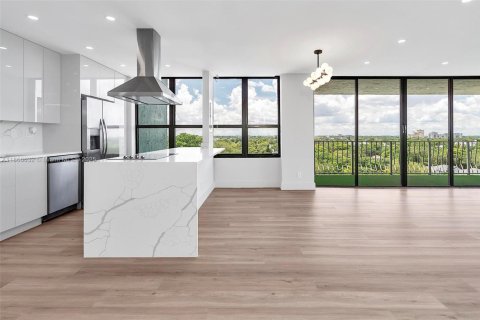 Copropriété à vendre à Miami, Floride: 2 chambres, 122.26 m2 № 1928715 - photo 6