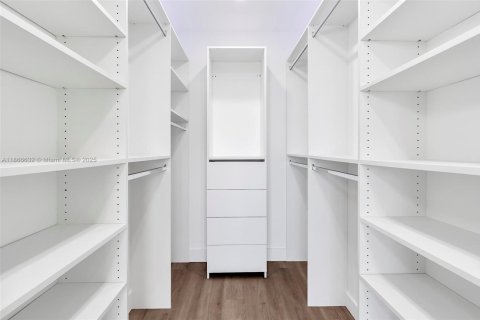 Copropriété à vendre à Miami, Floride: 2 chambres, 122.26 m2 № 1928715 - photo 15