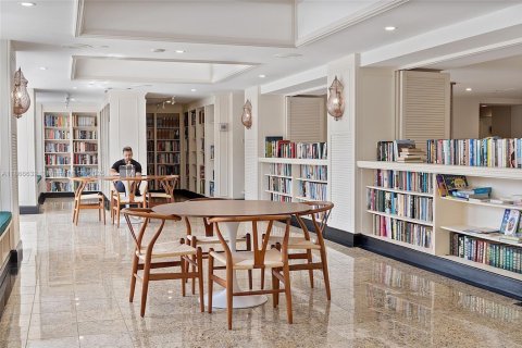 Copropriété à vendre à Miami, Floride: 2 chambres, 122.26 m2 № 1928715 - photo 26