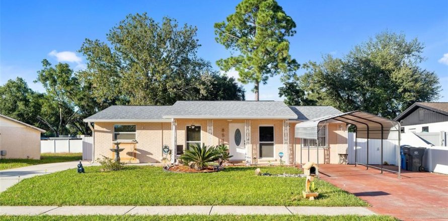 Villa ou maison à Tampa, Floride 4 chambres, 106.84 m2 № 2437271
