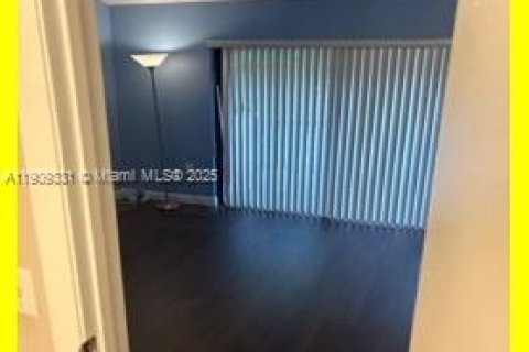 Купить виллу или дом в Майами, Флорида 2 спальни, 107.02м2, № 1965138 - фото 10