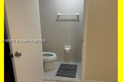 Купить виллу или дом в Майами, Флорида 2 спальни, 107.02м2, № 1965138 - фото 5