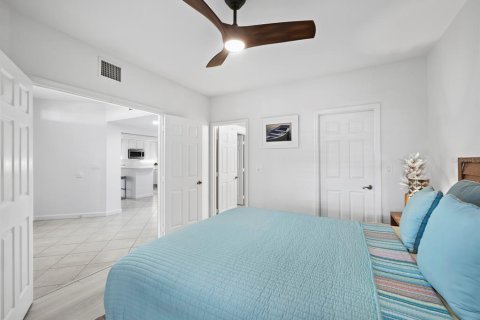 Condominio en venta en Sarasota, Florida, 2 dormitorios, 177.91 m2 № 2429088 - foto 21