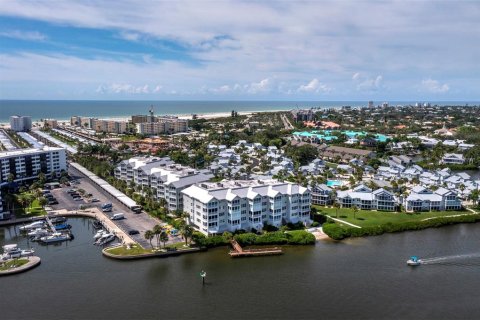Condominio en venta en Sarasota, Florida, 2 dormitorios, 177.91 m2 № 2429088 - foto 25